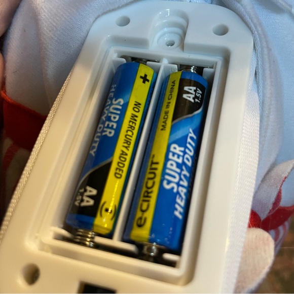 Disney Jr. Doc McStuffins Cuddles & Hugs Hallie Hippo Animated Talking Plush 15” - Picture 9 of 17